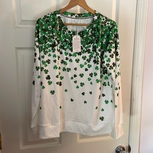 St Patrick’s Day shamrock sweatshirt